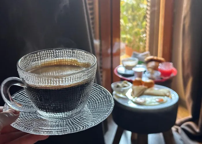 Candia Oda ve Kahvaltı