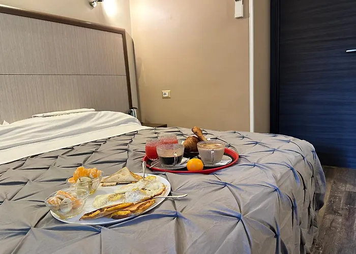 Candia Oda ve Kahvaltı