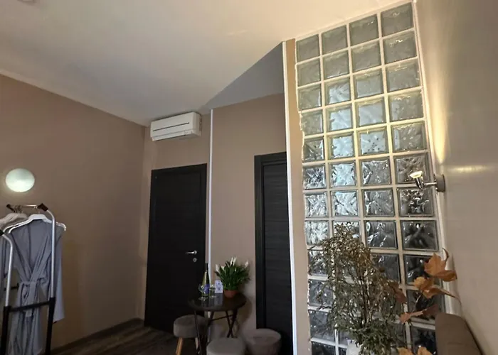 Oda ve Kahvaltı Candia 4*