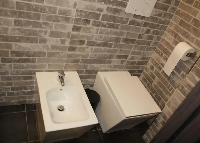 Candia Oda ve Kahvaltı Roma